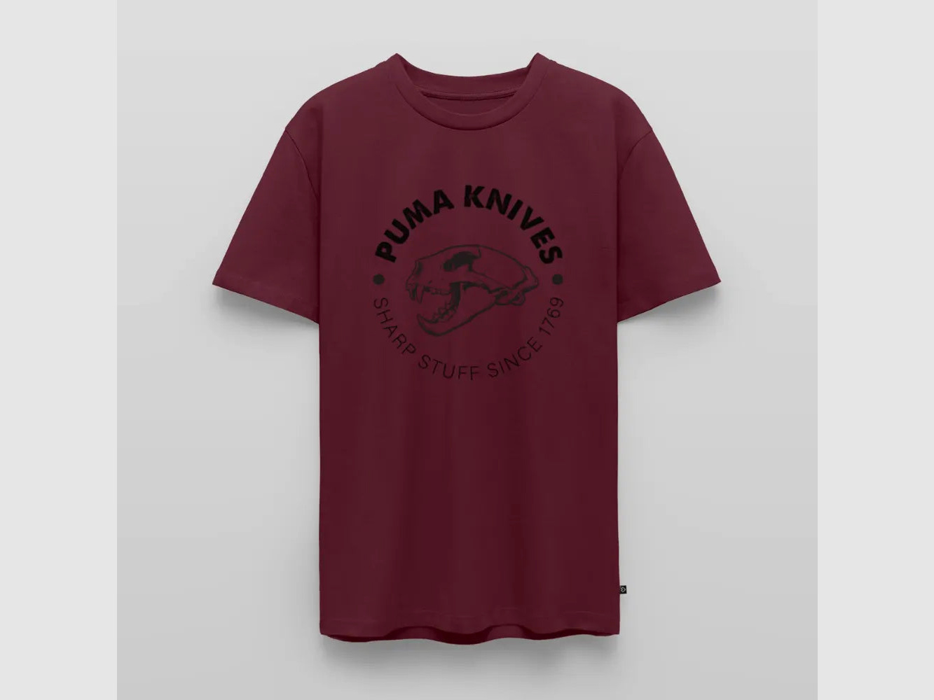 PUMA Men´s Premium T-Shirt "PUMA KNIVES Skull BW"