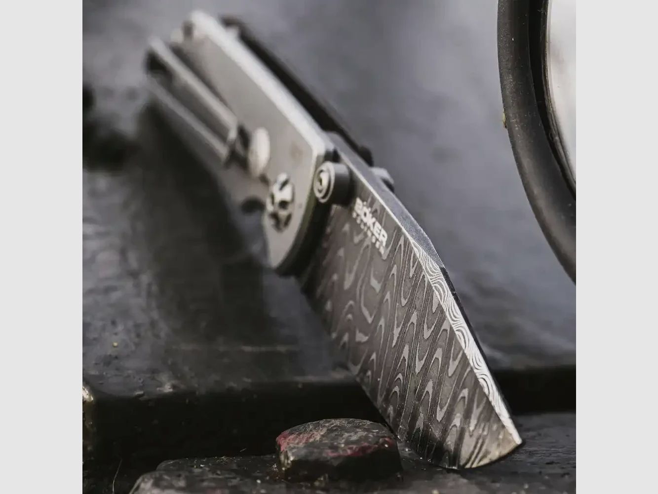 Böker Taschenmesser M4 Sherman Damast