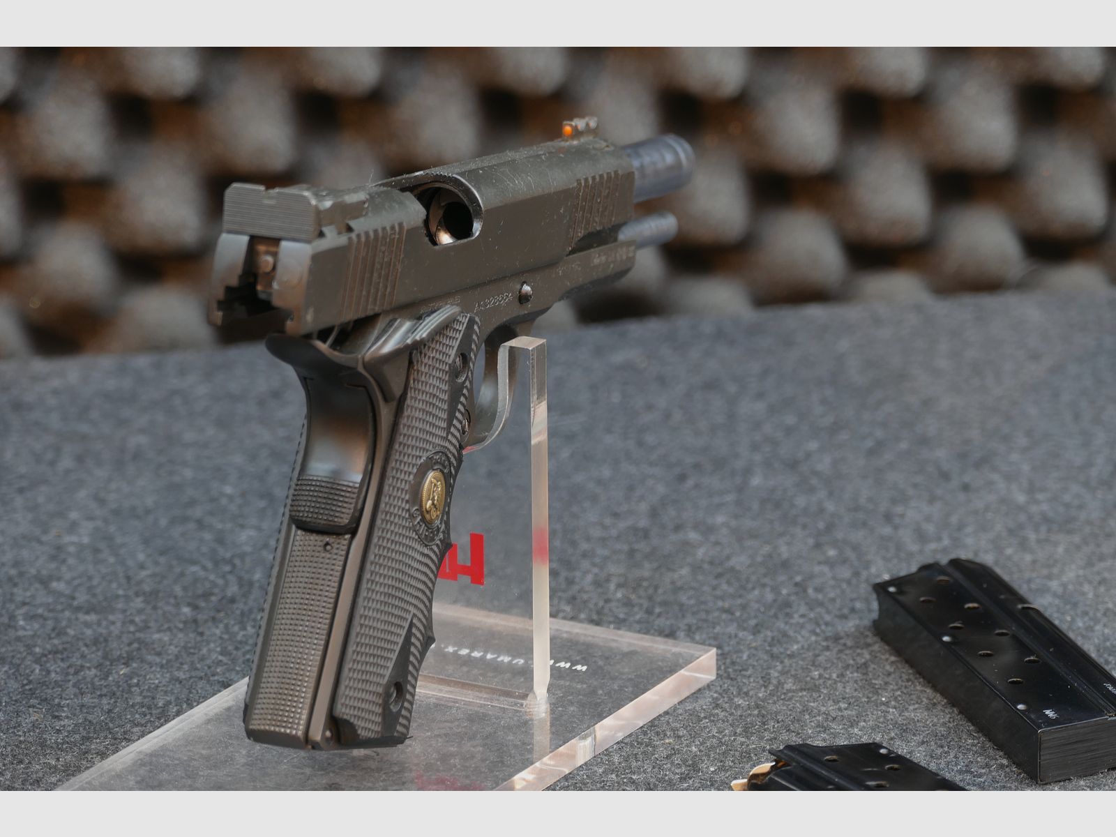 Armscor „Medallion“ 1911 – 9×19, 9mmLuger, 9mmPara – 5" Match barrel – Parkerized (phosphated) – 2× MecGar magazine