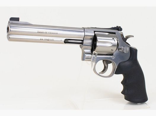 Smith & Wesson 629-4 Revolver