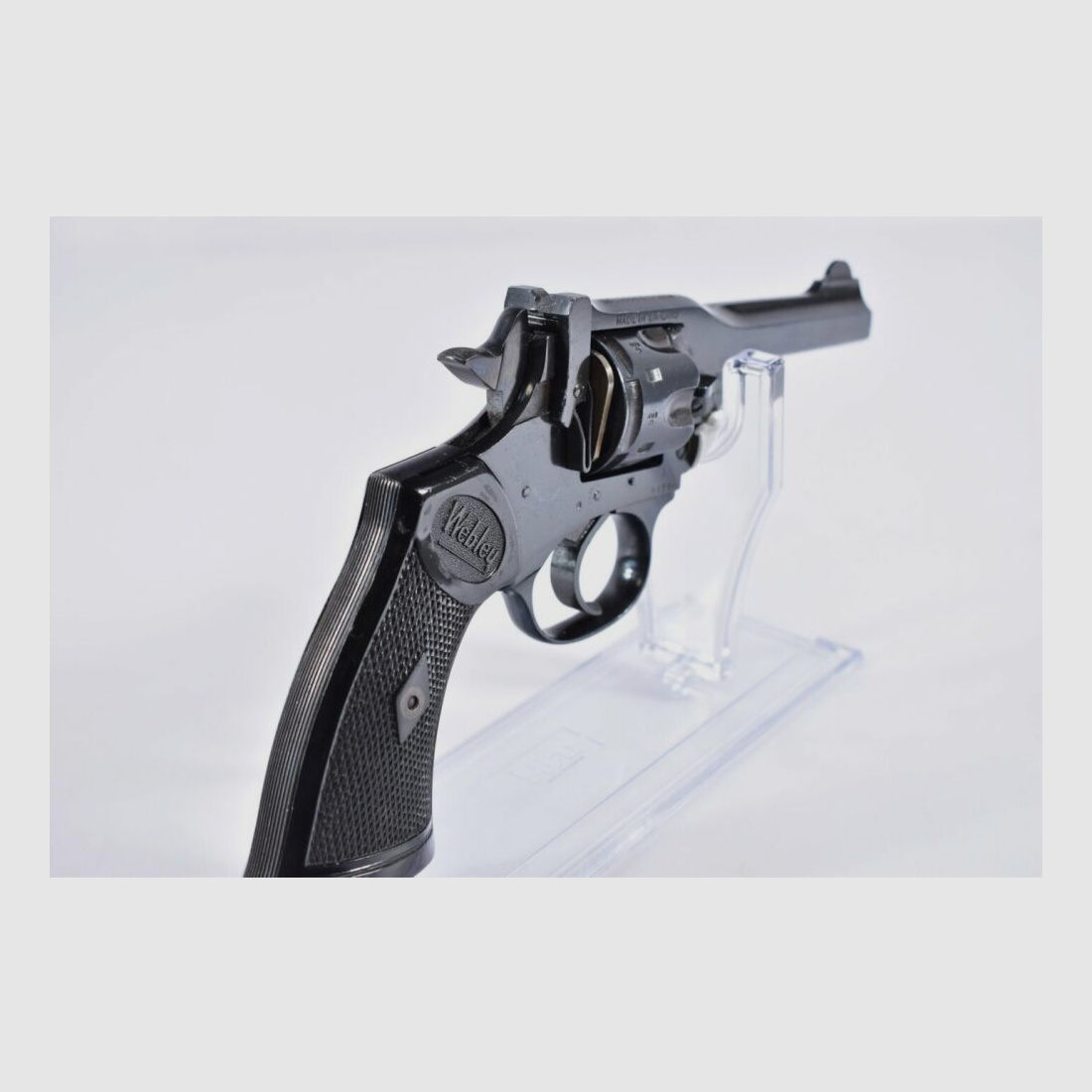 Webley & Scott MARK IV .38S&W Revolver