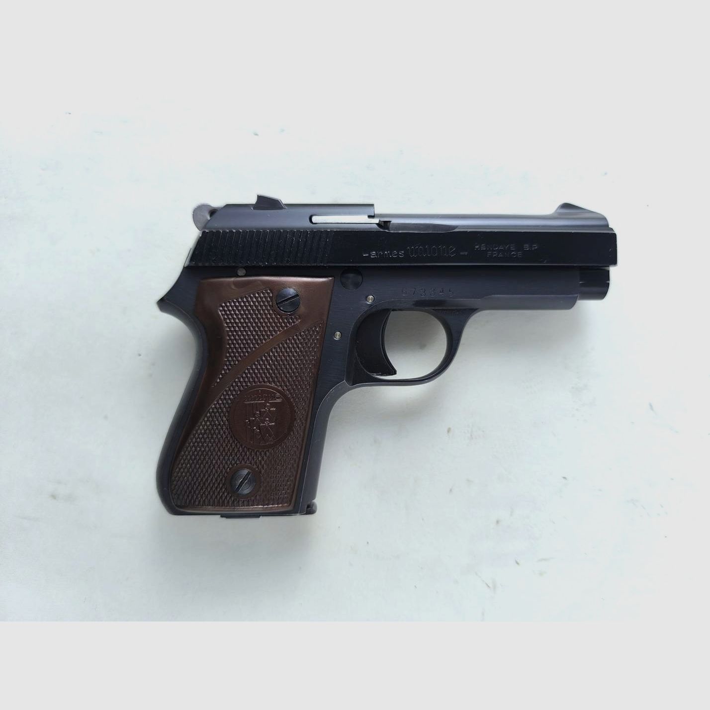 Unique Model L-pistool cal. .22 LR, afbeelding 2 van 5