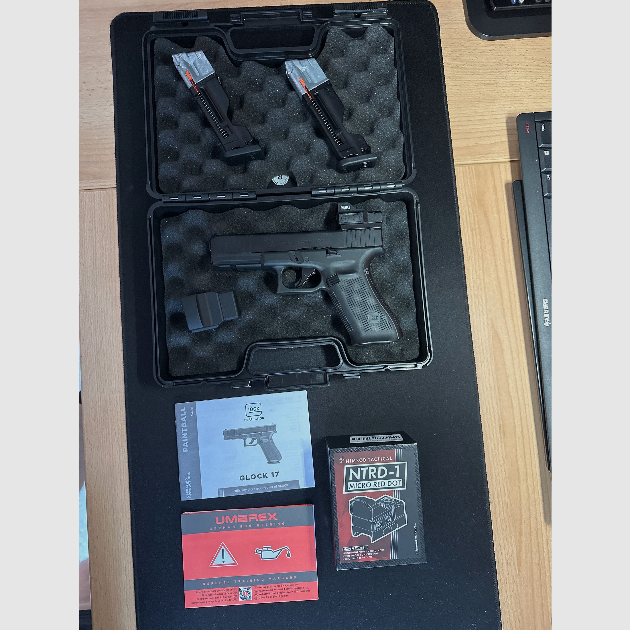 Glock 17 Gen.5 T4E ,  Pistole .43