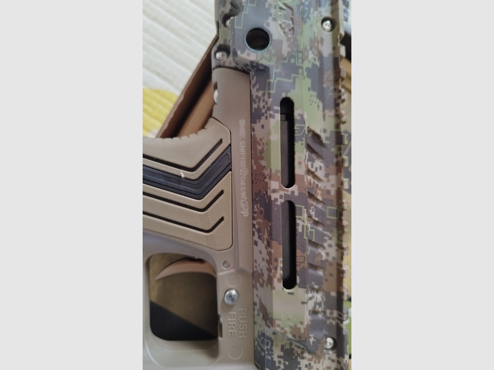 Planeta Eclipse Emf100