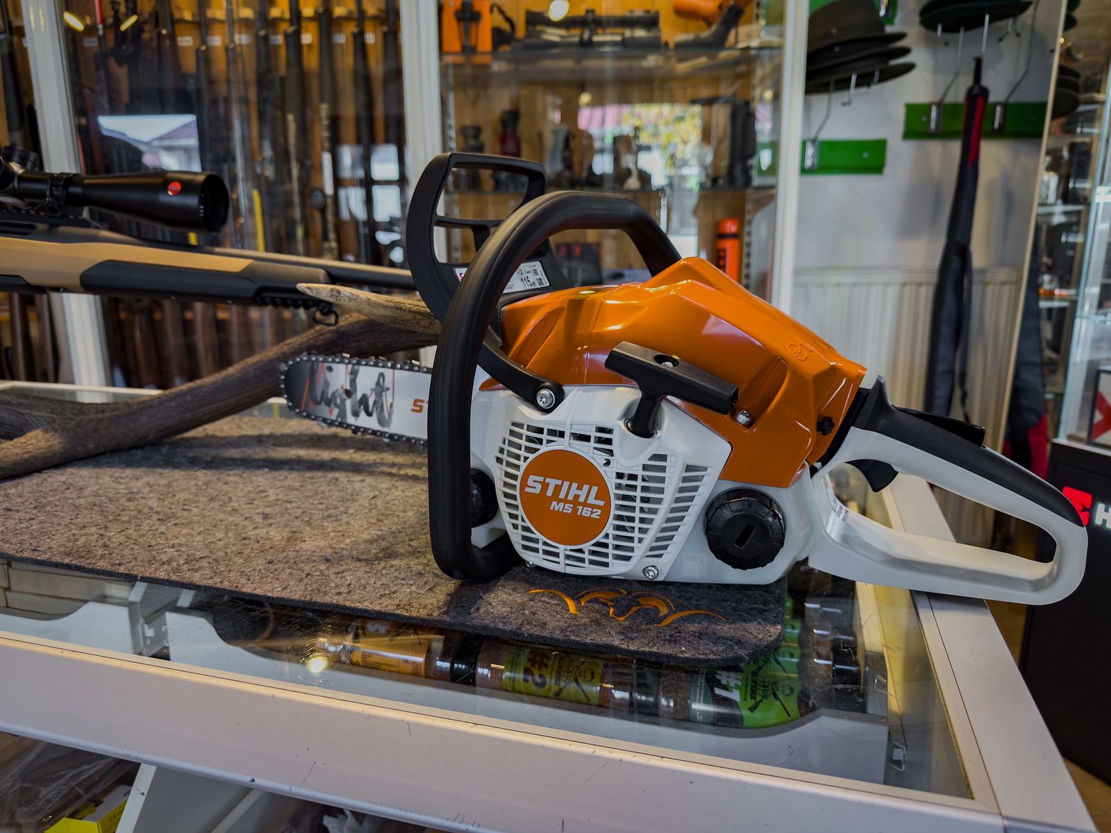 Steyr MS Wild Macherpaket mit Stihl Kettensäge