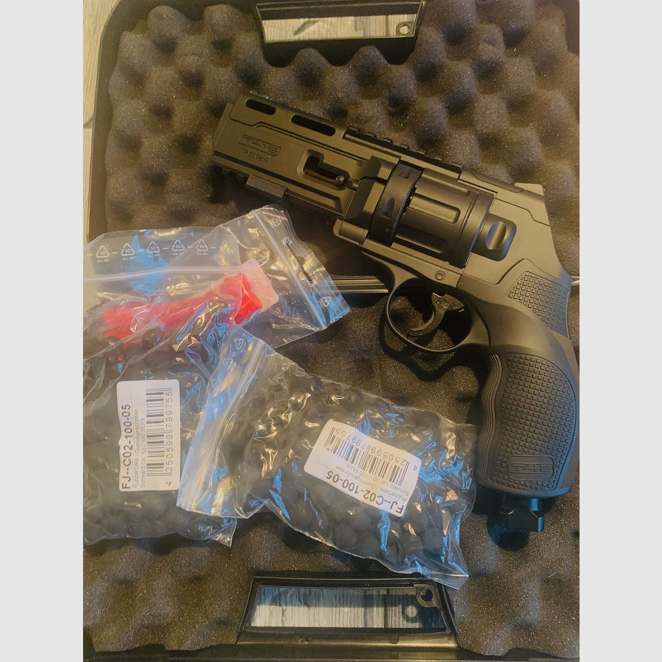 MarKer HDK su (1K 50) Genz Revolver Co2 cal.50 - 7,5 Joule (P18) + 500 Gummibälle + 10 Co2 Kapseln