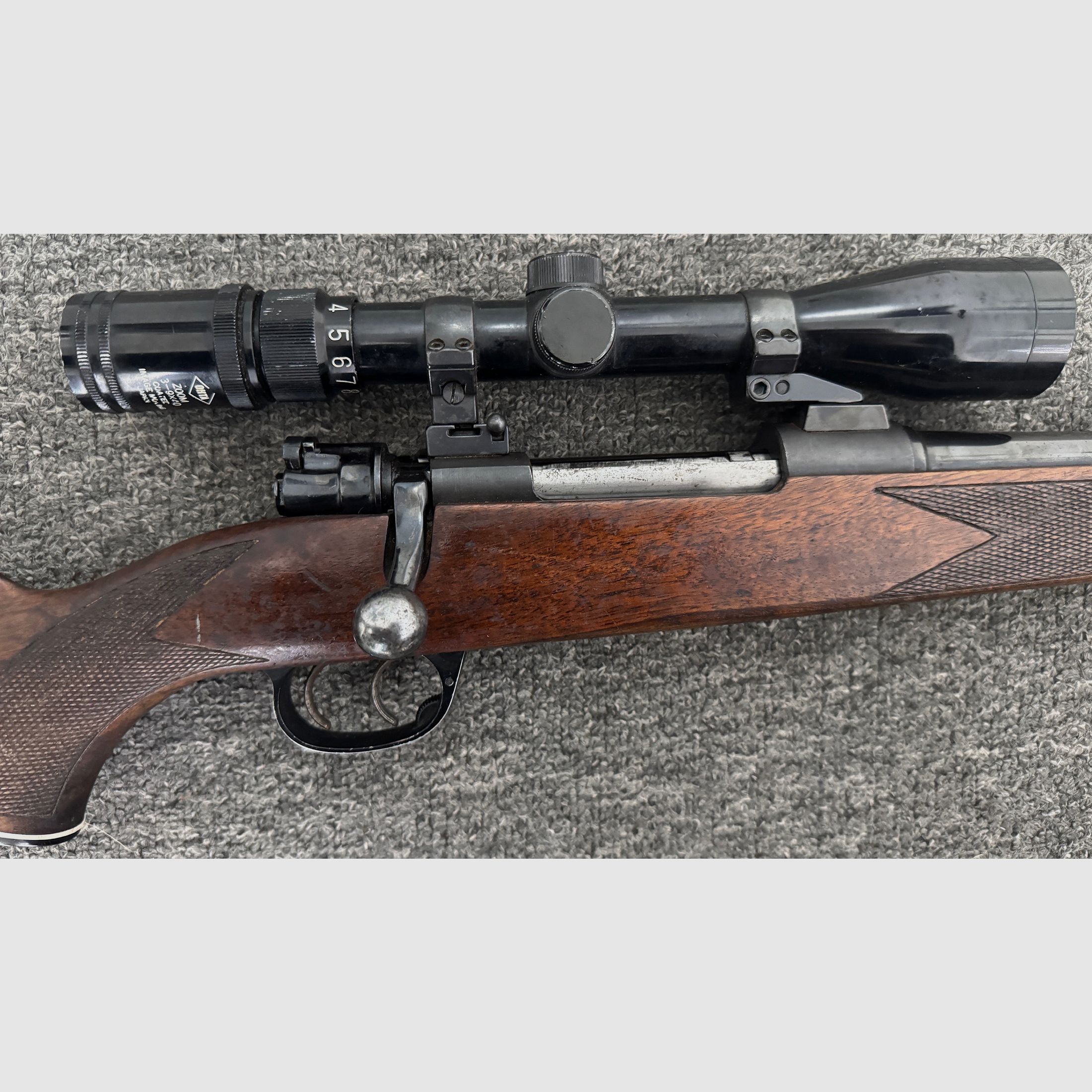 98 w kalibrze 7x64 z lunetą 3-9x40