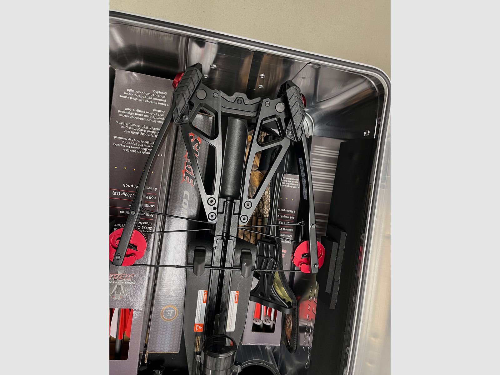 Siege Compound Armbrust von EK Archery im Alukoffer + extra Magazin + Zielfernrohr 4x32