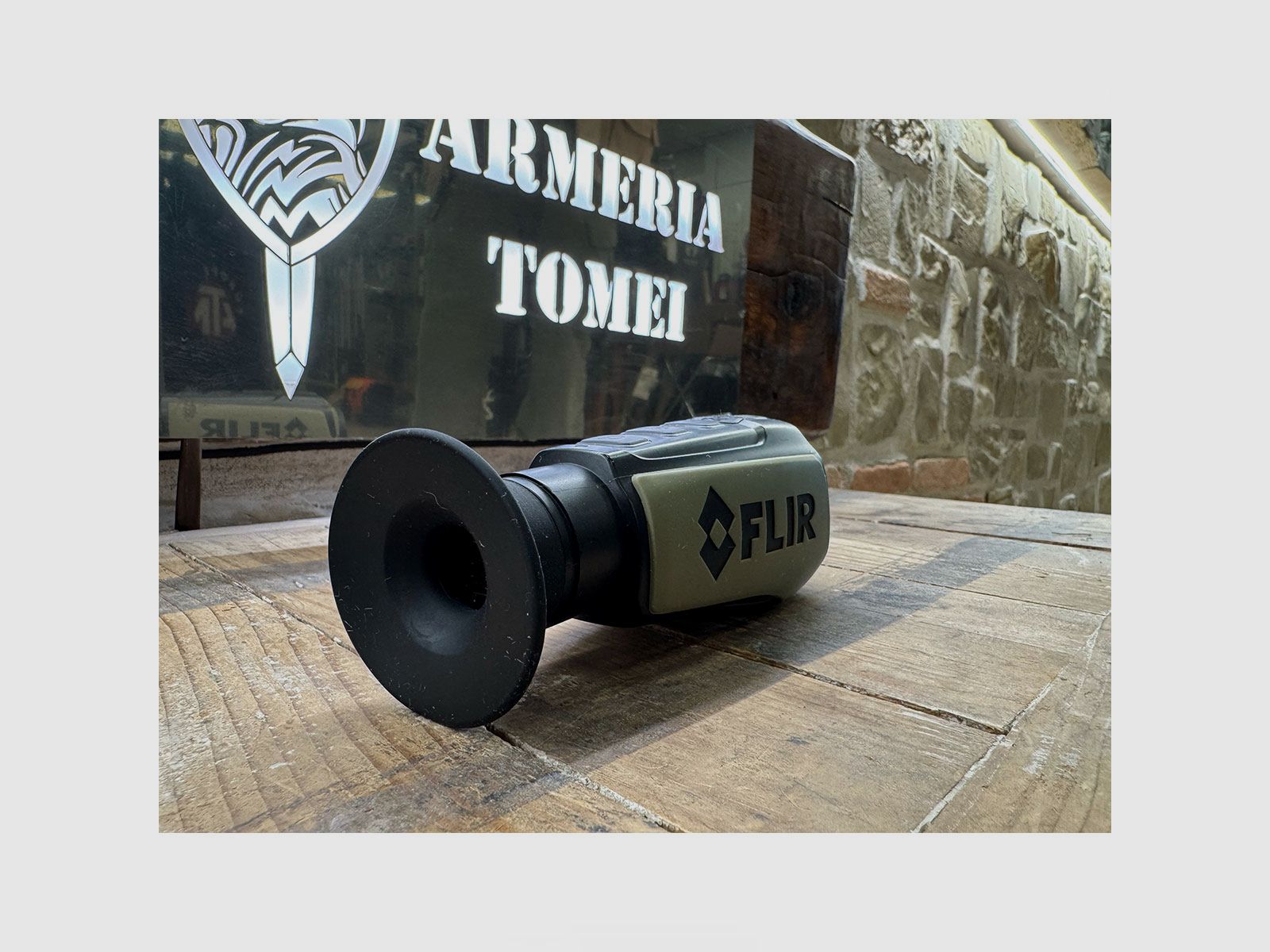 USED – THERMAL MONOCULAR – FLIR SCOUT II 640 840×512 px, 35mm lens, 9Hz, image 4 of 5