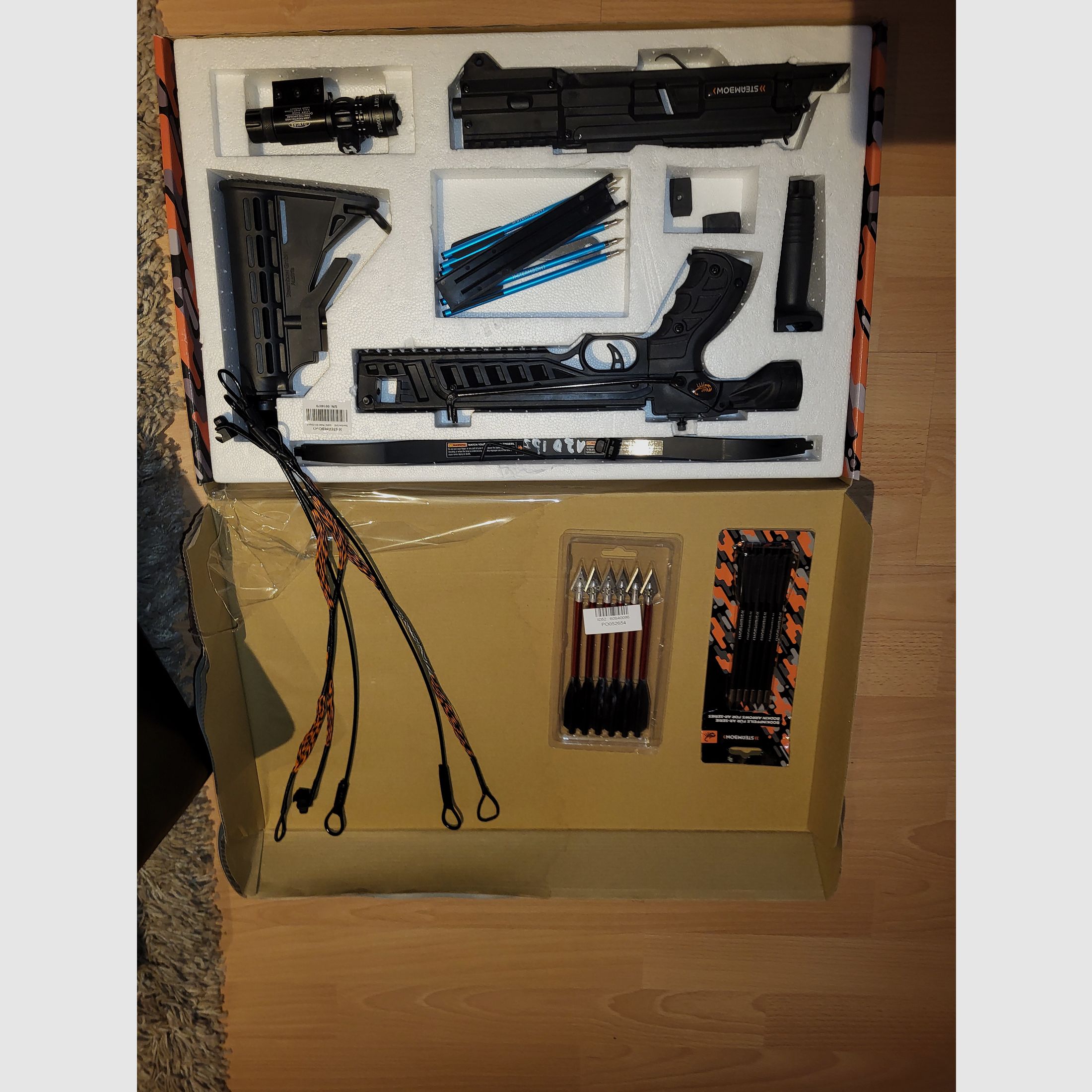 AR-6 Stinger 2 Tactical con muchos accesorios como nuevo