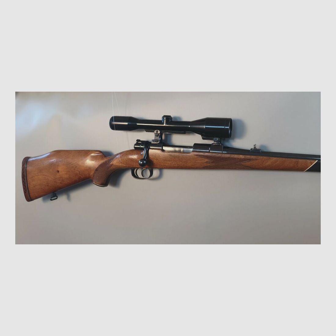 AKAH Merkur 7x64
