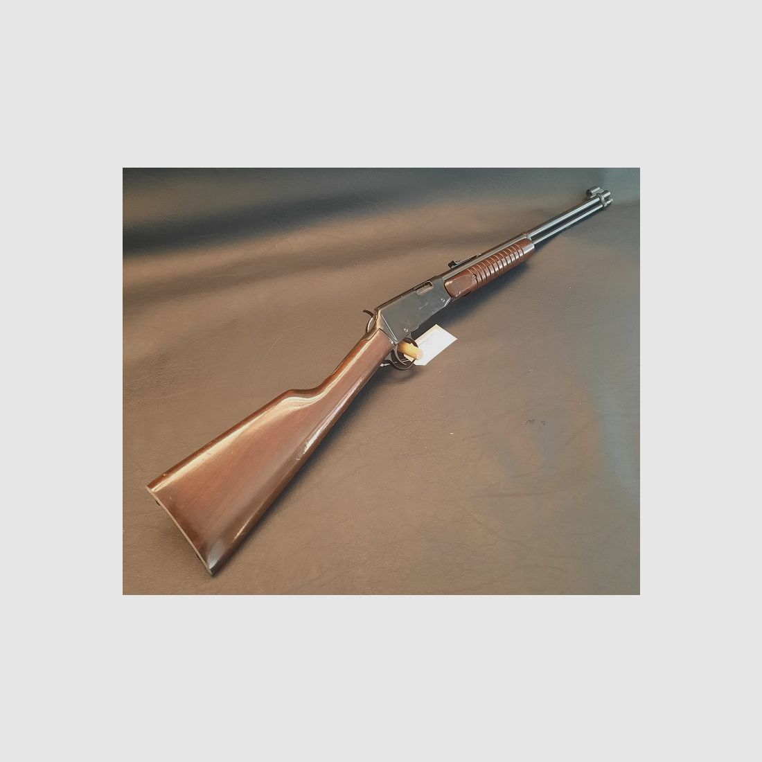 Vorderschaftrepetierbüchse ERMA EG72 Kal. .22lr
