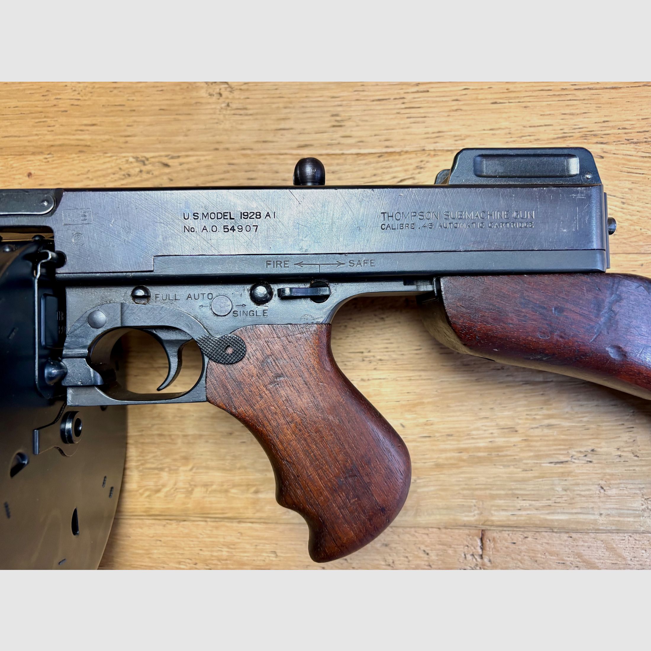 halbautomatische Büchse Auto Ordnance - Thompson1928 A1 - Kaliber: .45Auto   - Tommy Gun, Bild 3 von 6