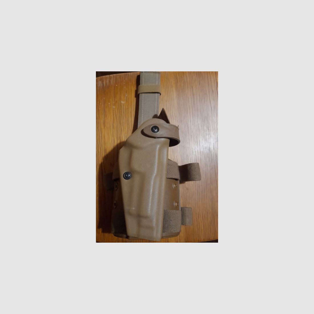 Oberschenkelholster für Beretta 92 von Safariland Original US Army