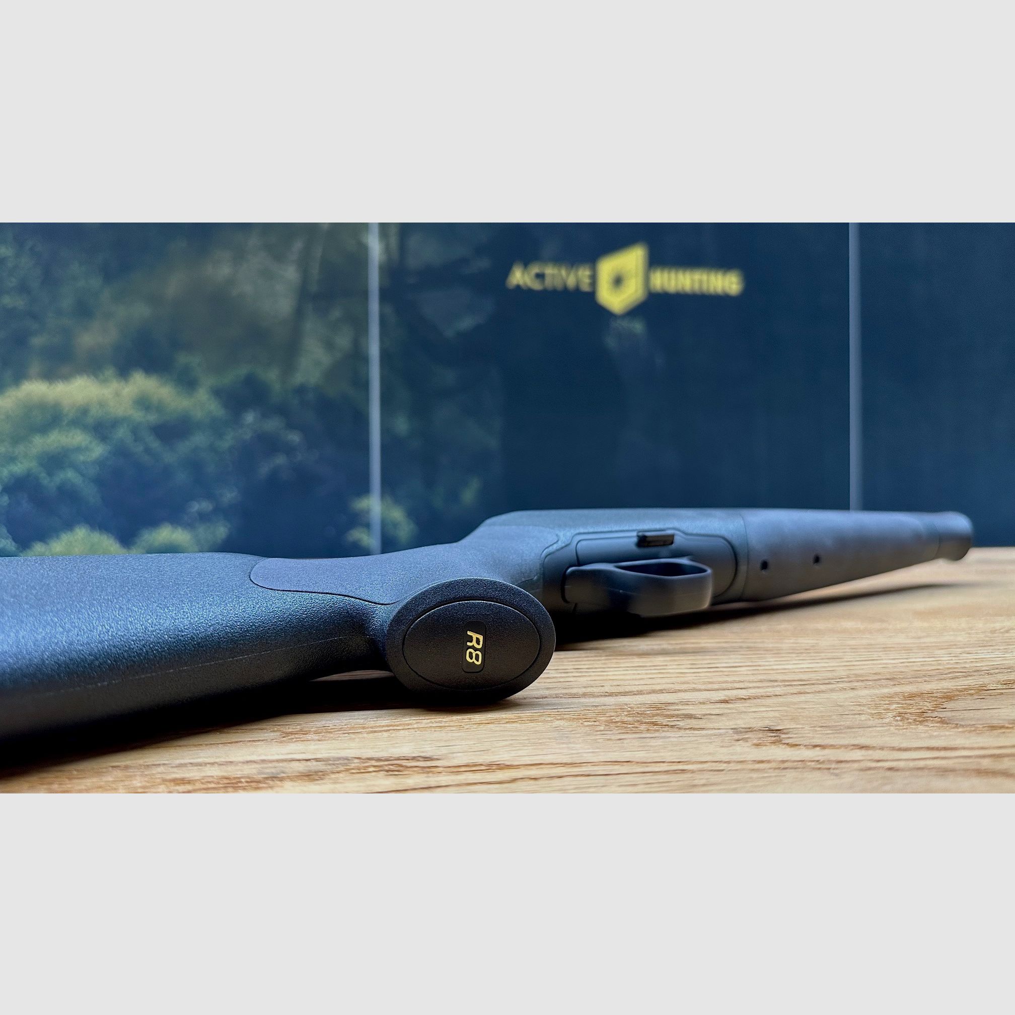 Blaser R8 Professional Schaft mit Gehäuse/System // Schaftfarbe Grün // Schaft gekürzt
