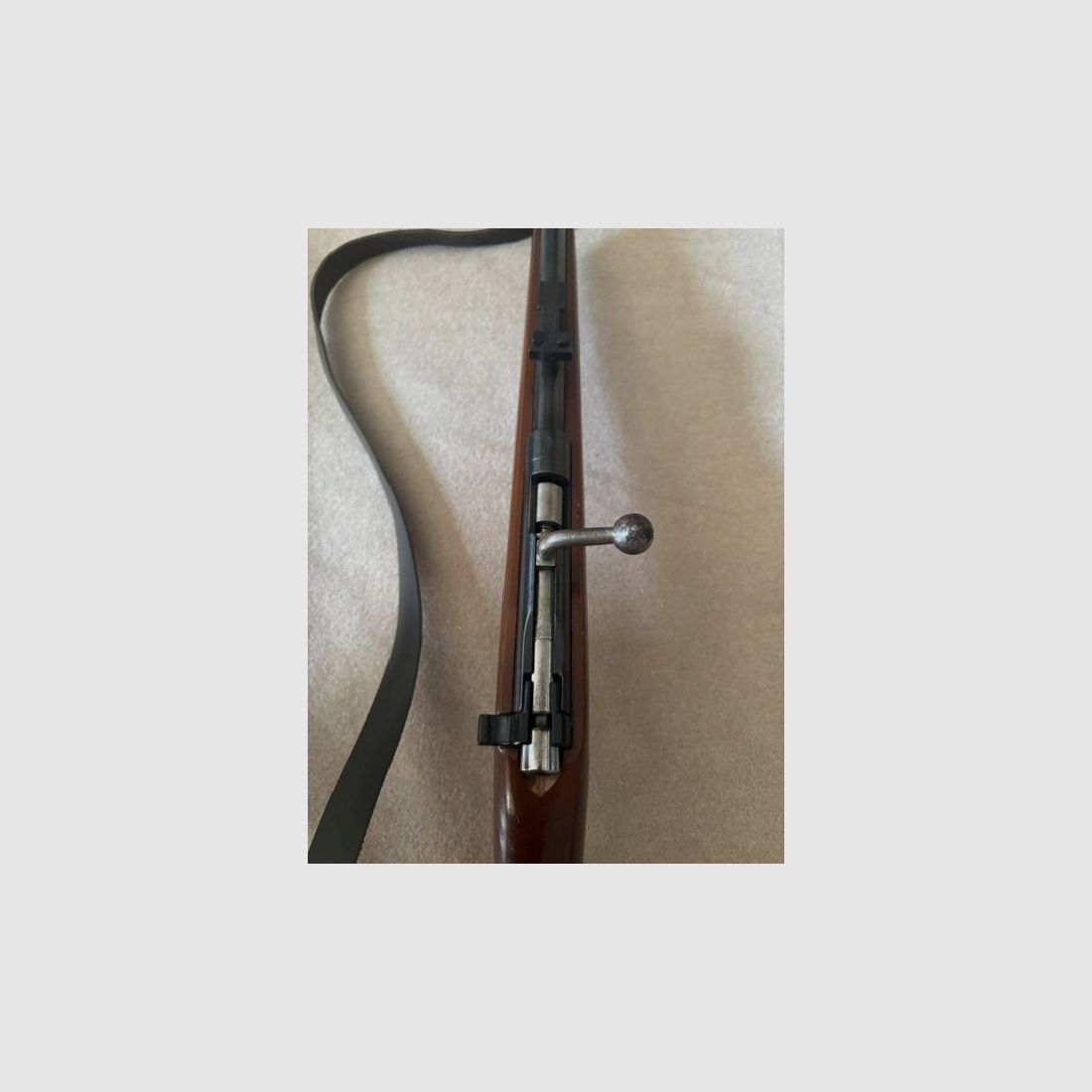Voere rifle de repetición calibre .22 lfB de un solo disparo caza