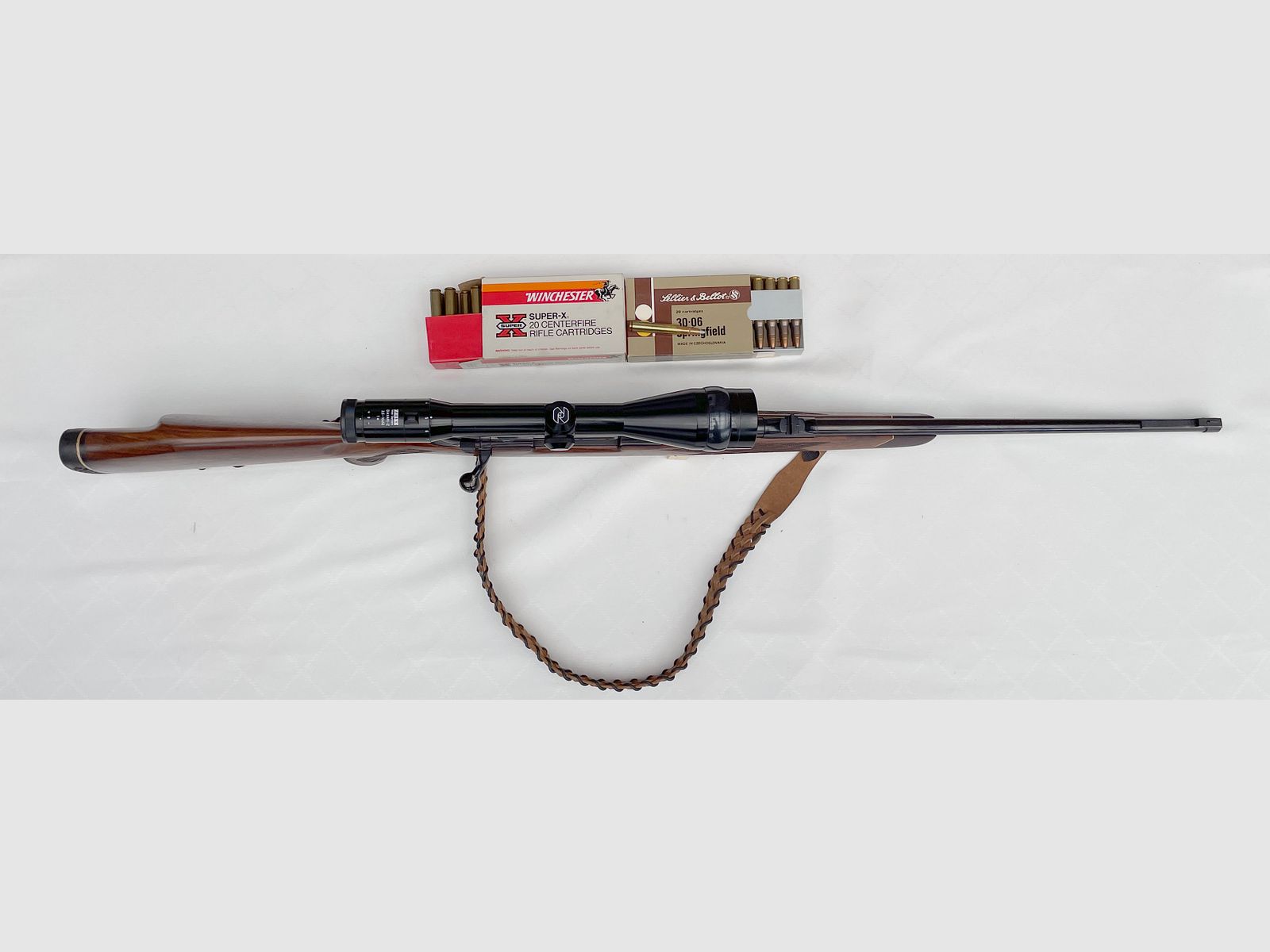 Repetierbüchse - Absolut NEUWERTIG - Premiummarke: Sauer Weatherby – Europa Cal.  -  .30 – 06 Springfield -