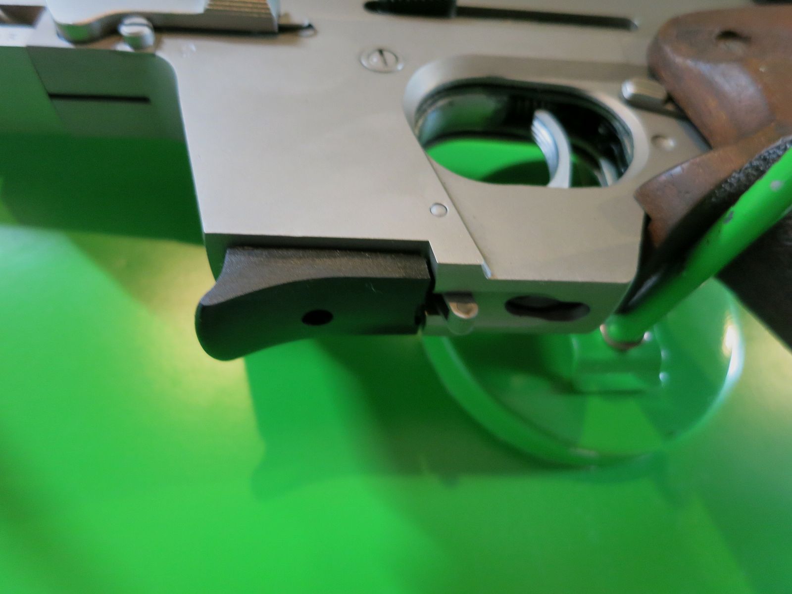 Sport-Pistole Walther OSP Kaliber .22lr, NILL Sport-Griff, .22 Short, Nickel-Version    #79-