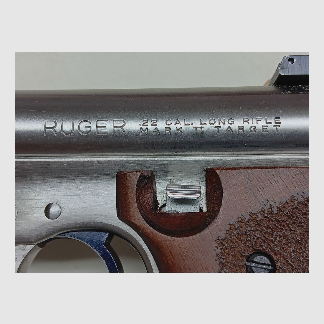 Sturm , Ruger & Co. Inc. Southport , Conn. USA Mark II - Target Stainless
