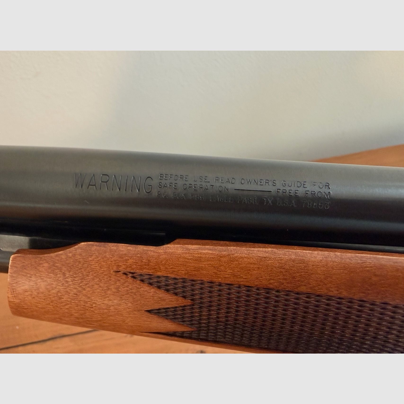 Repetitiegeweer Mossberg 500 A 12/76 Voorhand repetitiegeweer NIEUWSTAAT
