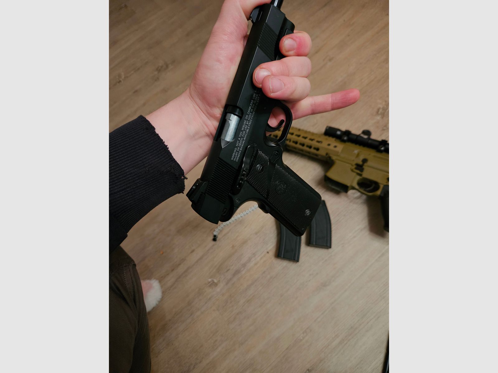 SigSauer MCX CO2 air rifle + Red Alert RF - 1911 CO2 blowback