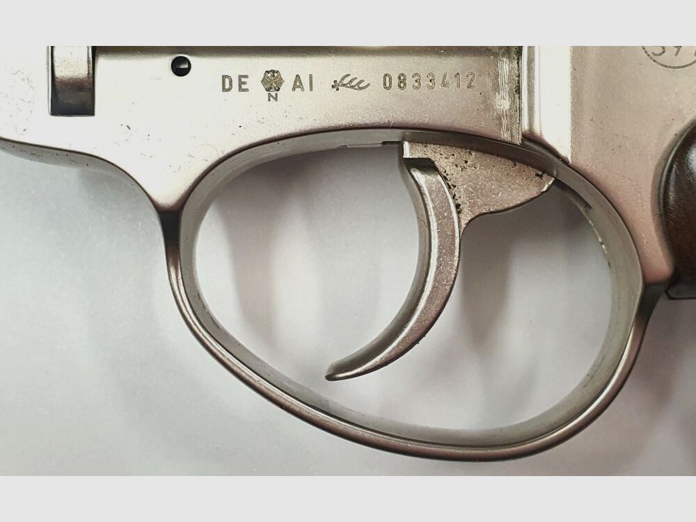 Röhm Schreckschussrevolver RG99N, Satin mit Holzgriffschalen, 9mm R.K., gebraucht