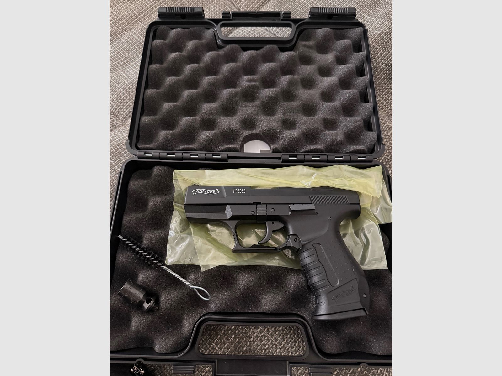 Schreckschuss 5 Stück fast alle neu