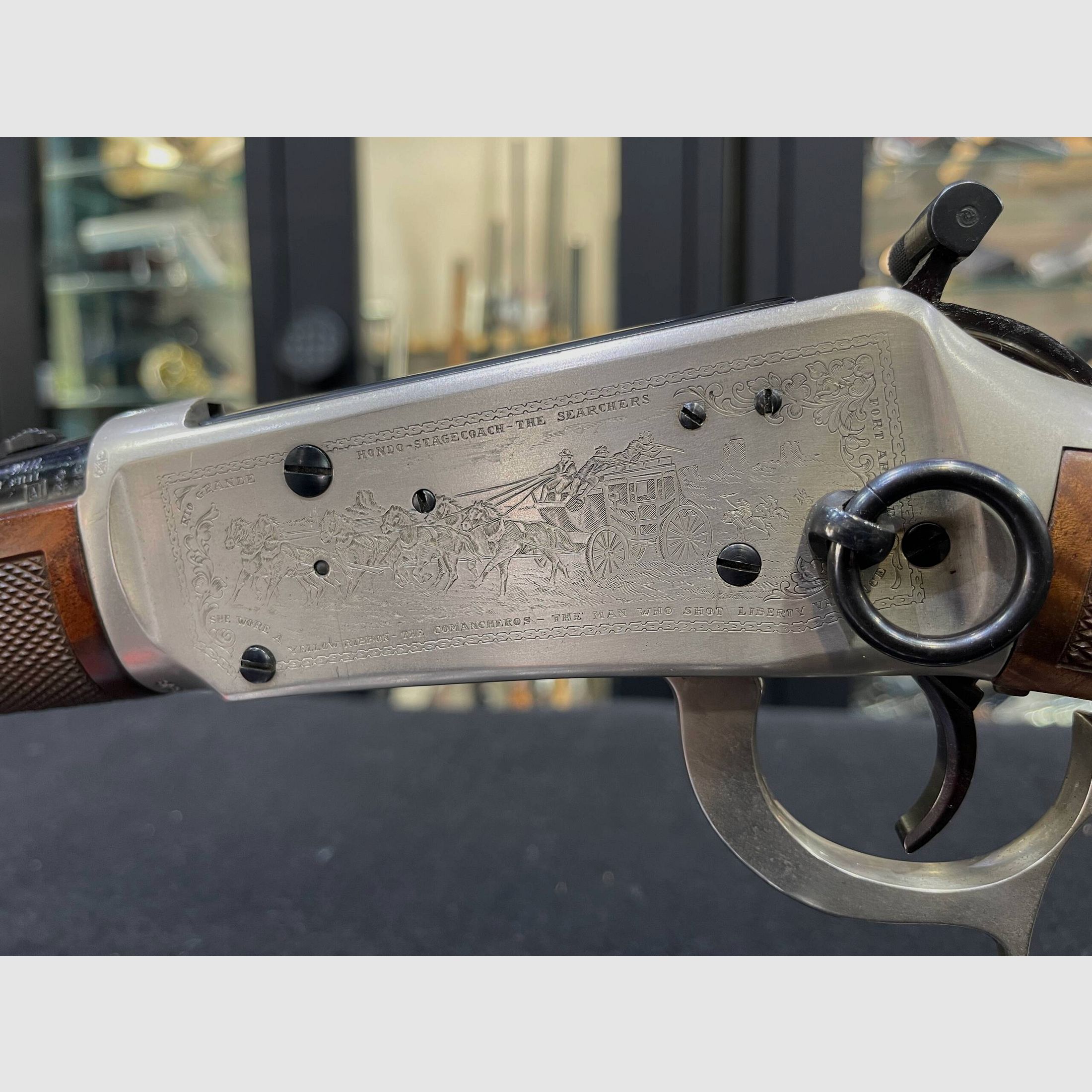 Winchester Mod. 94 Commemoratif John Wayne, image 15 sur 36