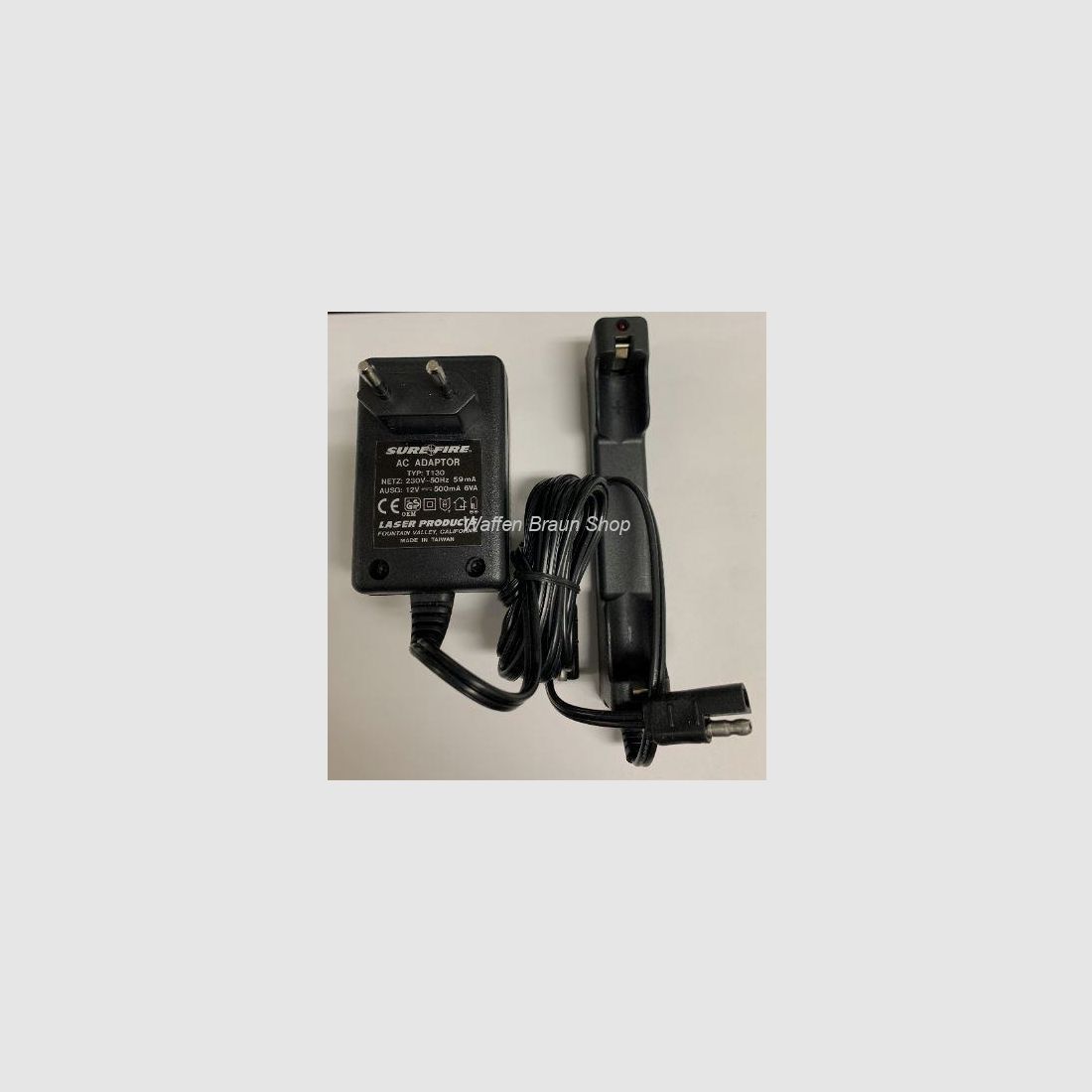 Surefire C100 Batterie Ladegerät