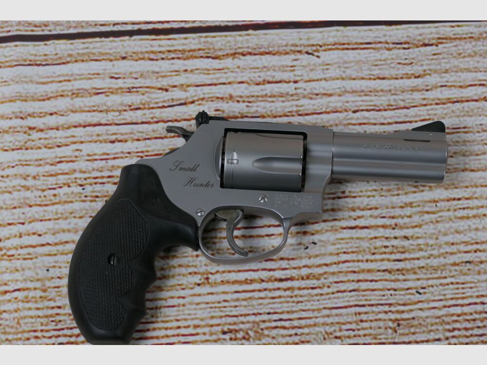 S&W 60-10 Small Hunter