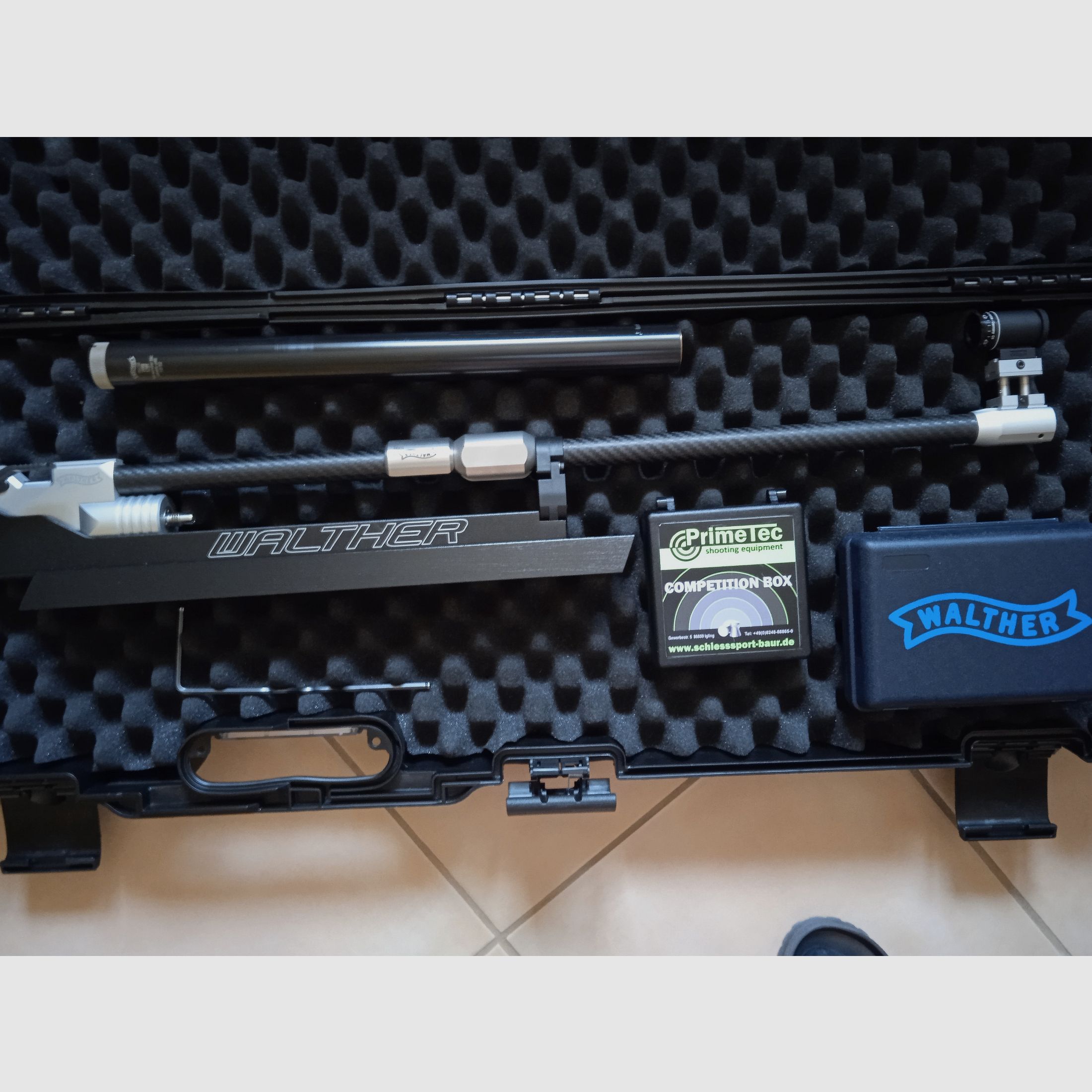 Neuwertiges Luftgewehr Typ Walther LG 400  Blacktec Aufgelegt mit Visiererhöhung incl. Koffer.