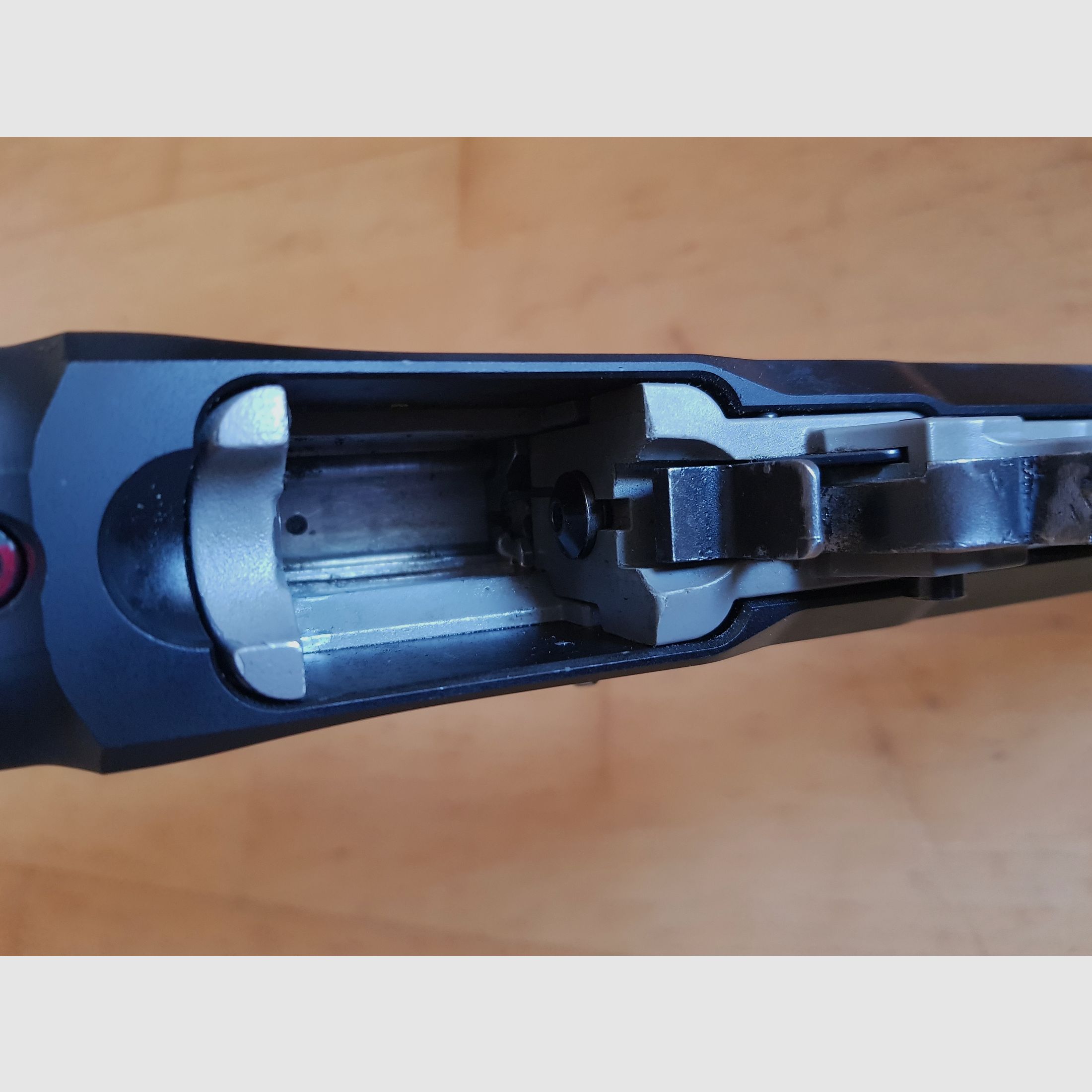 Ruger 10/22 Target, stainless "tactical" mit Pistolengriff und einschiebbarer Schulterstütze (Magpul)