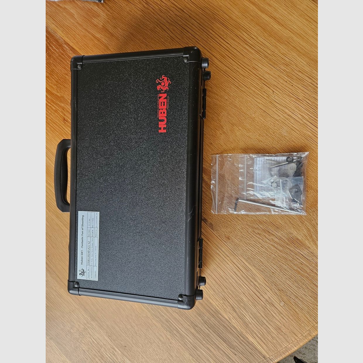 Verkaufe neuwertige Huben Pistole GK 1 incl. Zubehör zum TOP PREIS