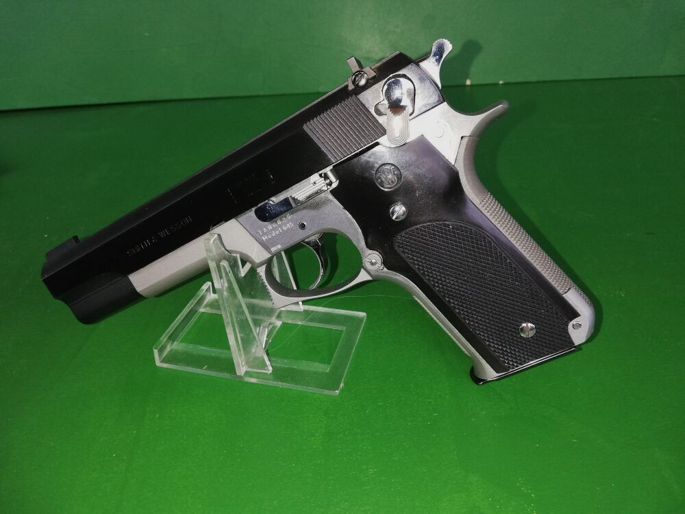 Smith & Wesson  Mod. 645