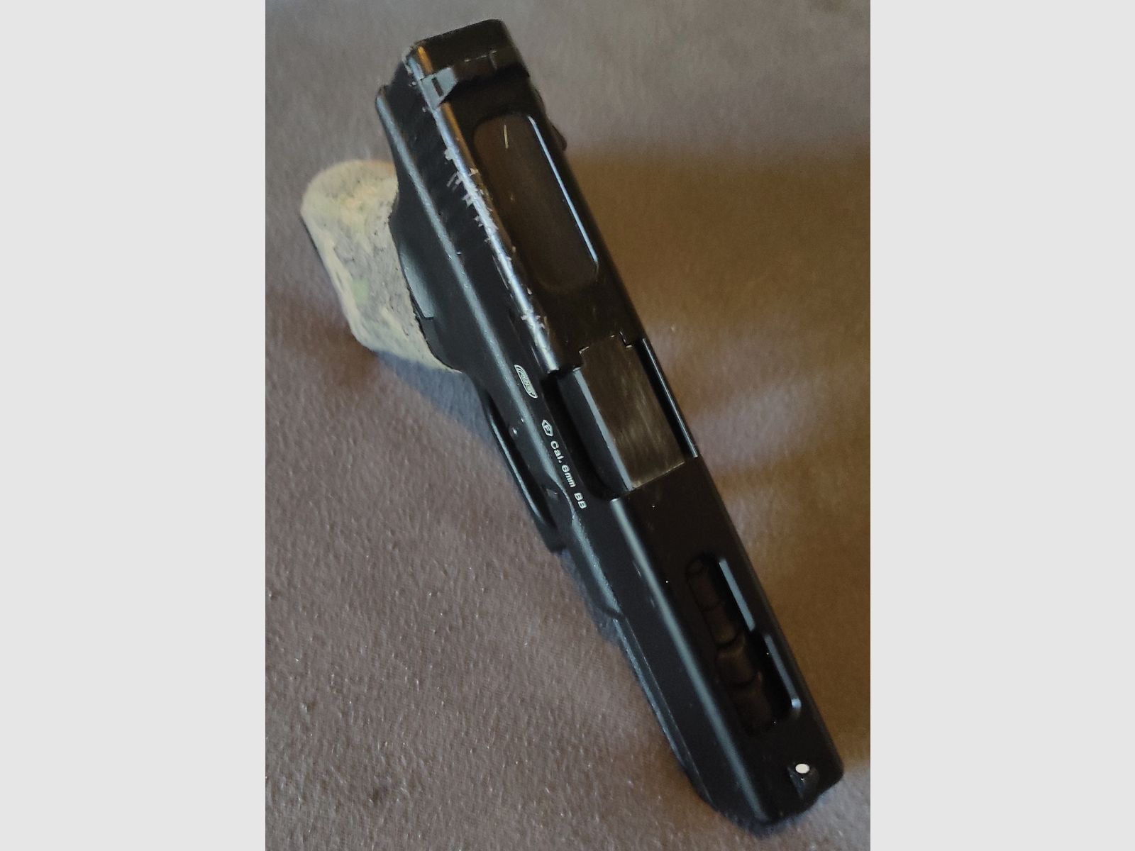 Glock 18C GBB - G18C inkl. Magazinen, Roni Kit und Visier 