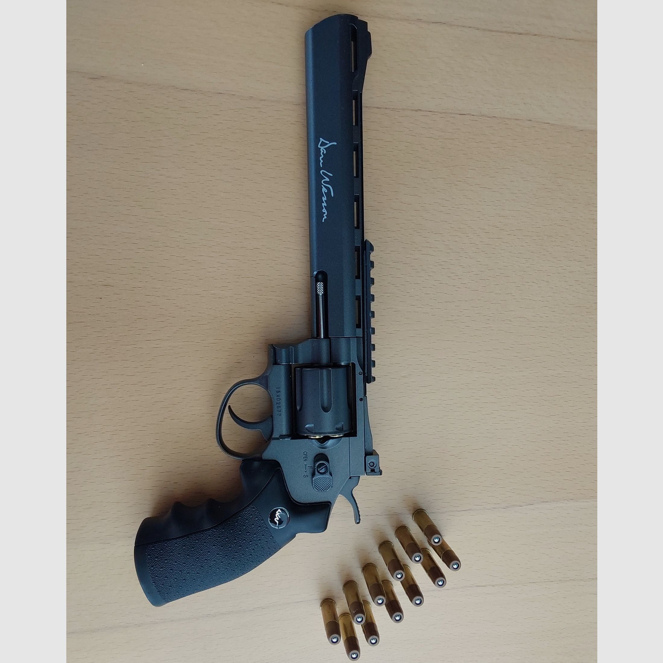 DAN WESSON  Revolver  8 Zoll Co2 