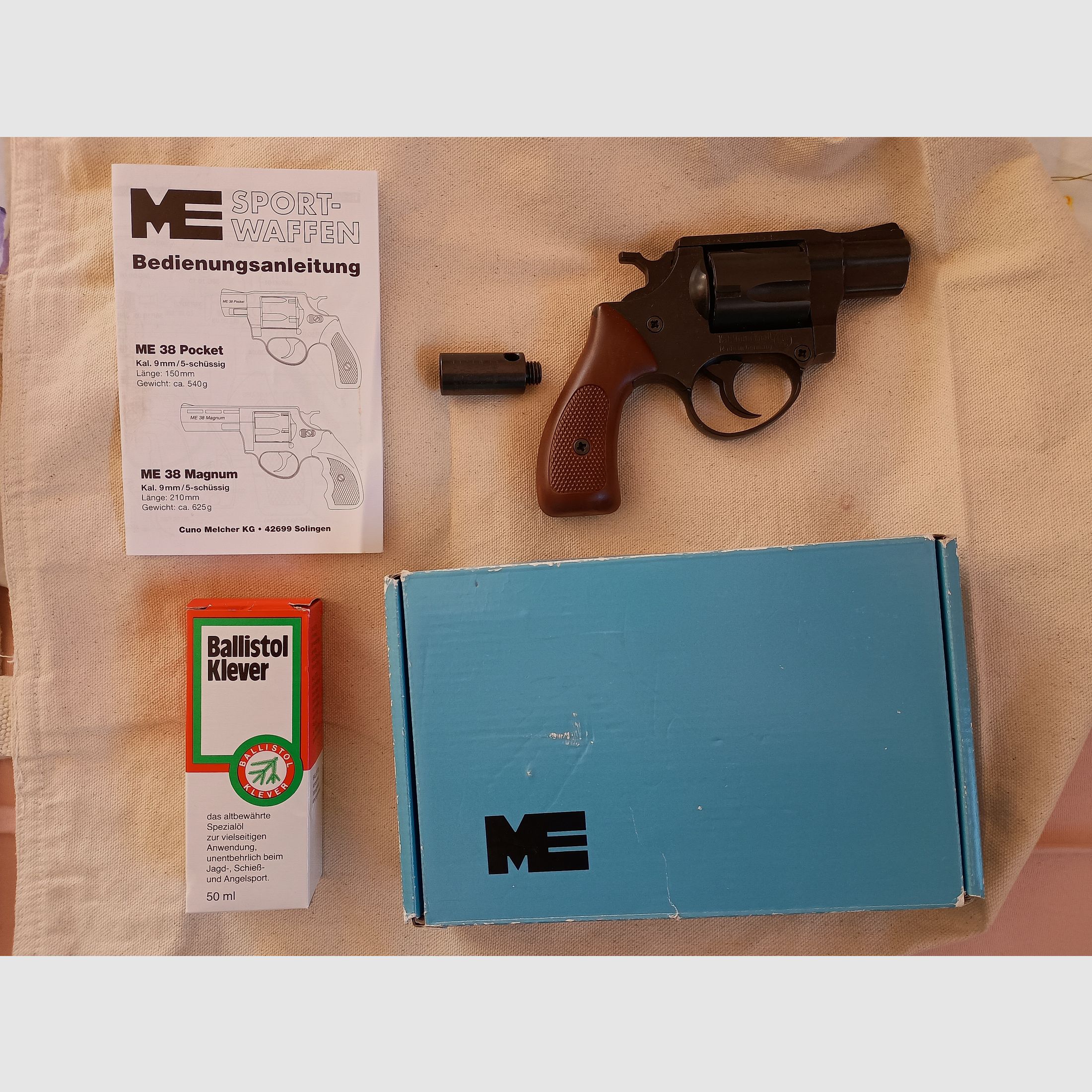 ME 38 pistolet kieszonkowy, kal. .380 / 9 mm R Knall