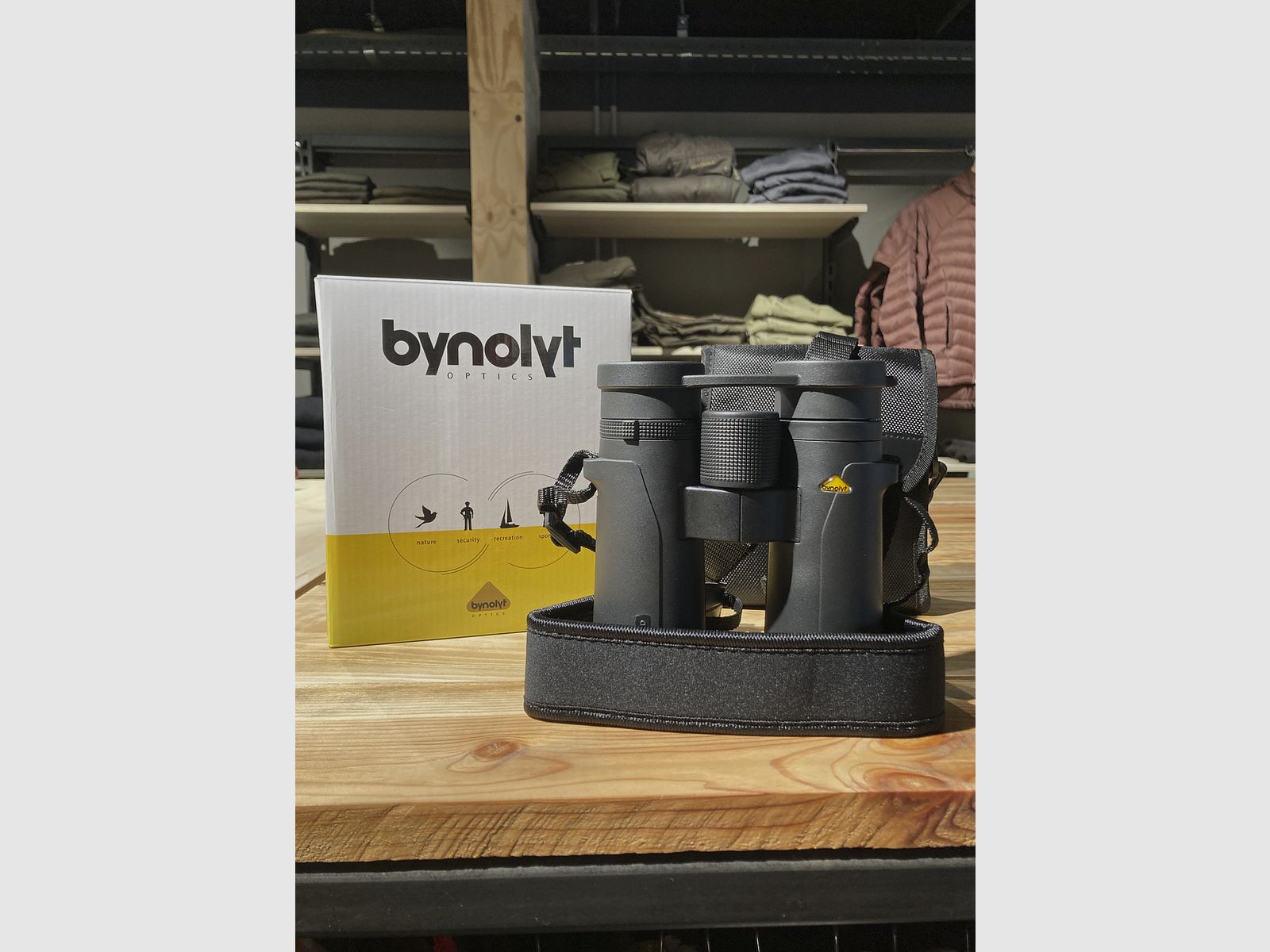 Bynolyt 8x42 HD Wild Boar, image 1 of 4