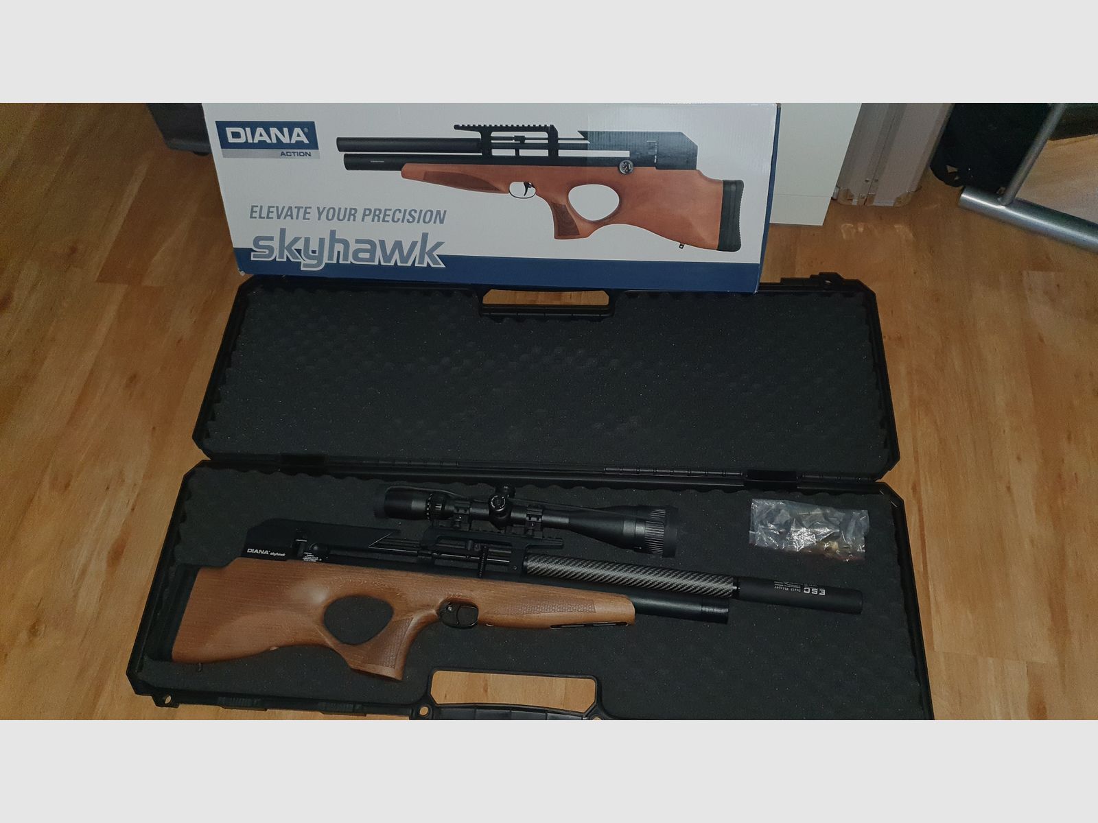 Diana Skyhawk Gen 2 con accesorios