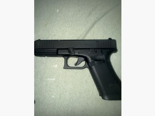 Glock 17 Gen 5 9mm Pak