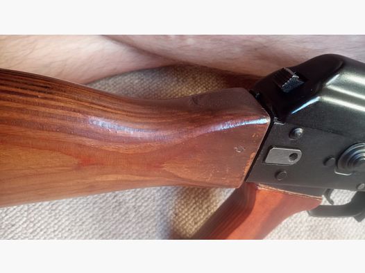 Russischer AK Holzschaft mit Adapter für Yunker Co2 Gewehr im AK74 Festschaft Look
