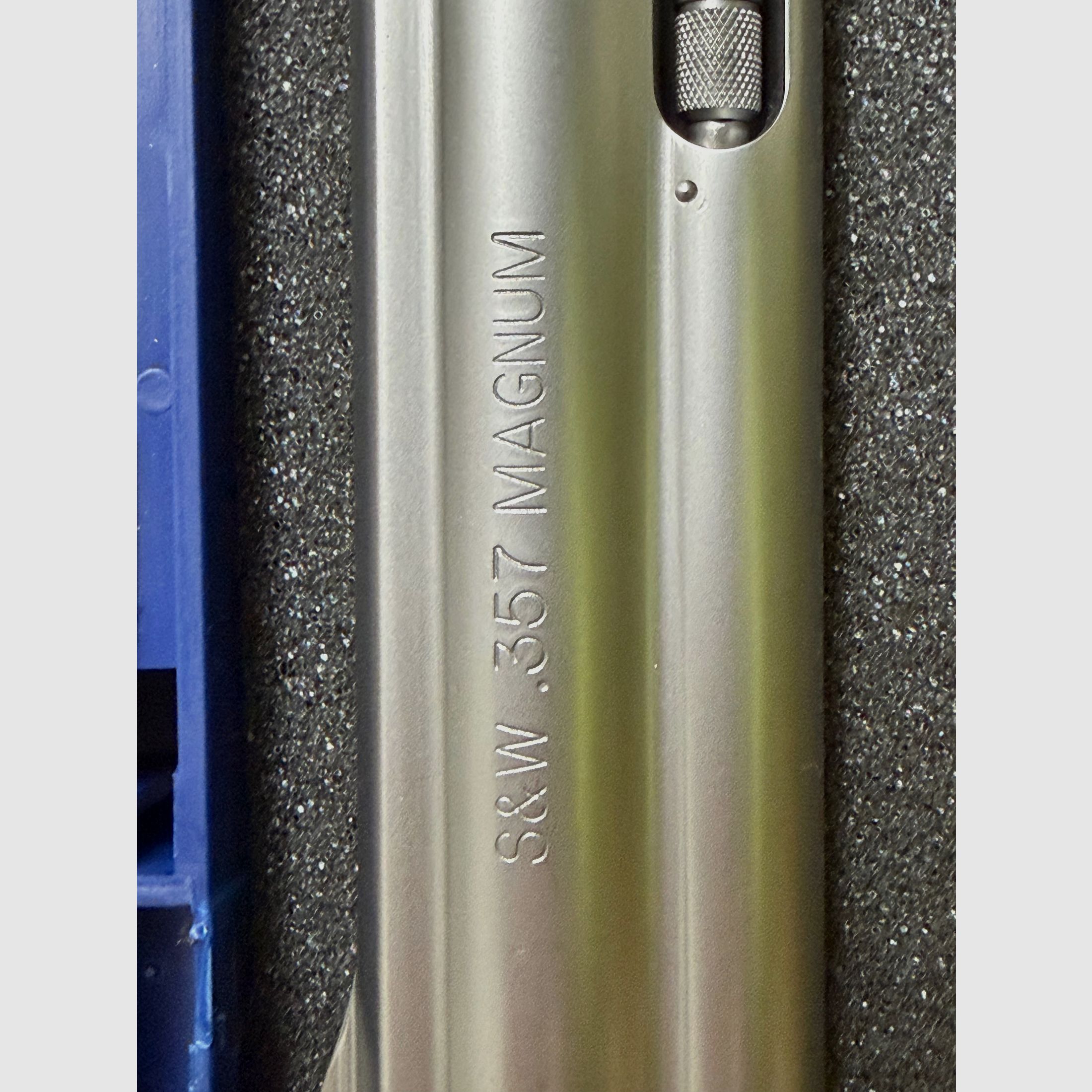 Colt  Smith & Wesson 357 Magnum international 