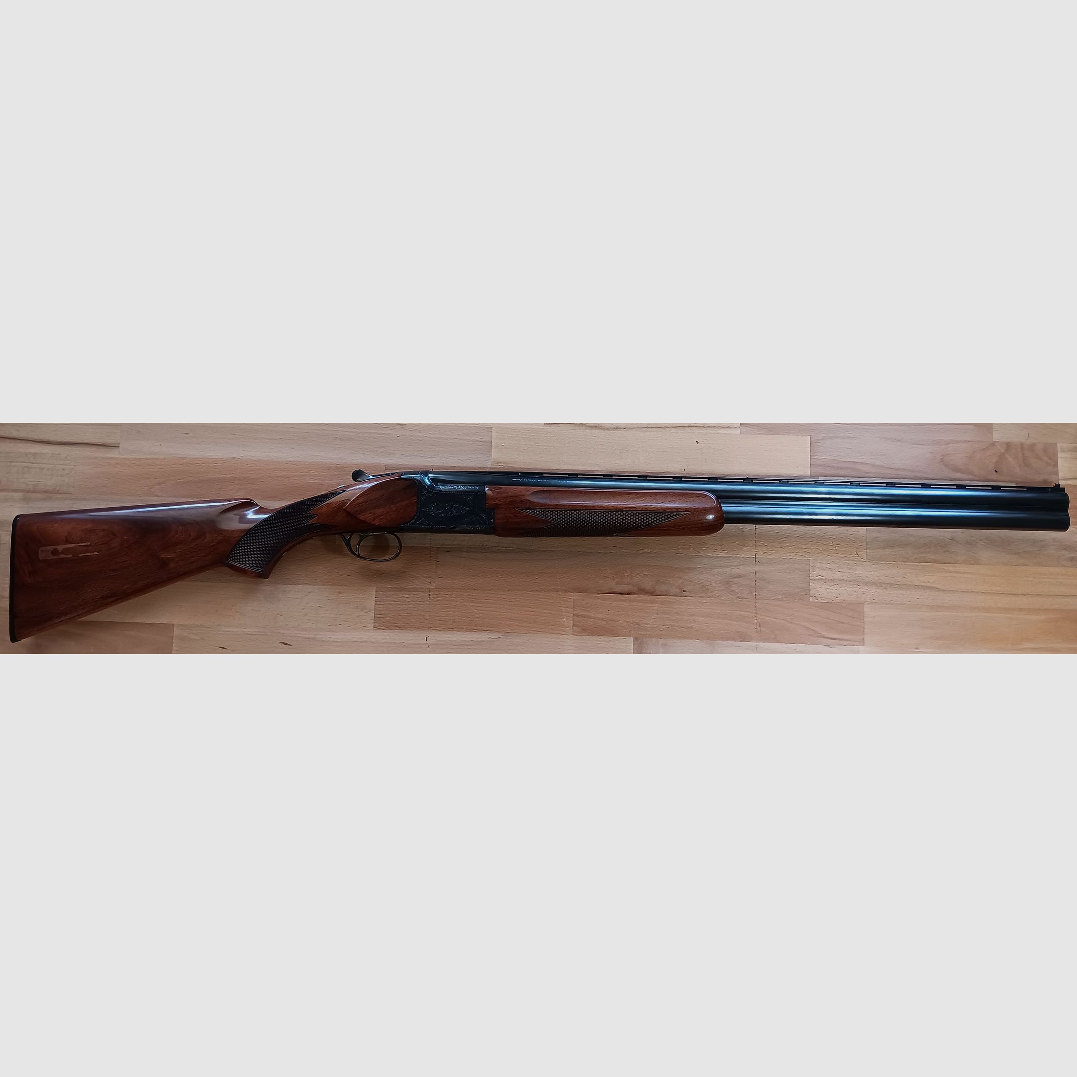 Anschütz Miroku con grilletto dorato versione da caccia con estrattori