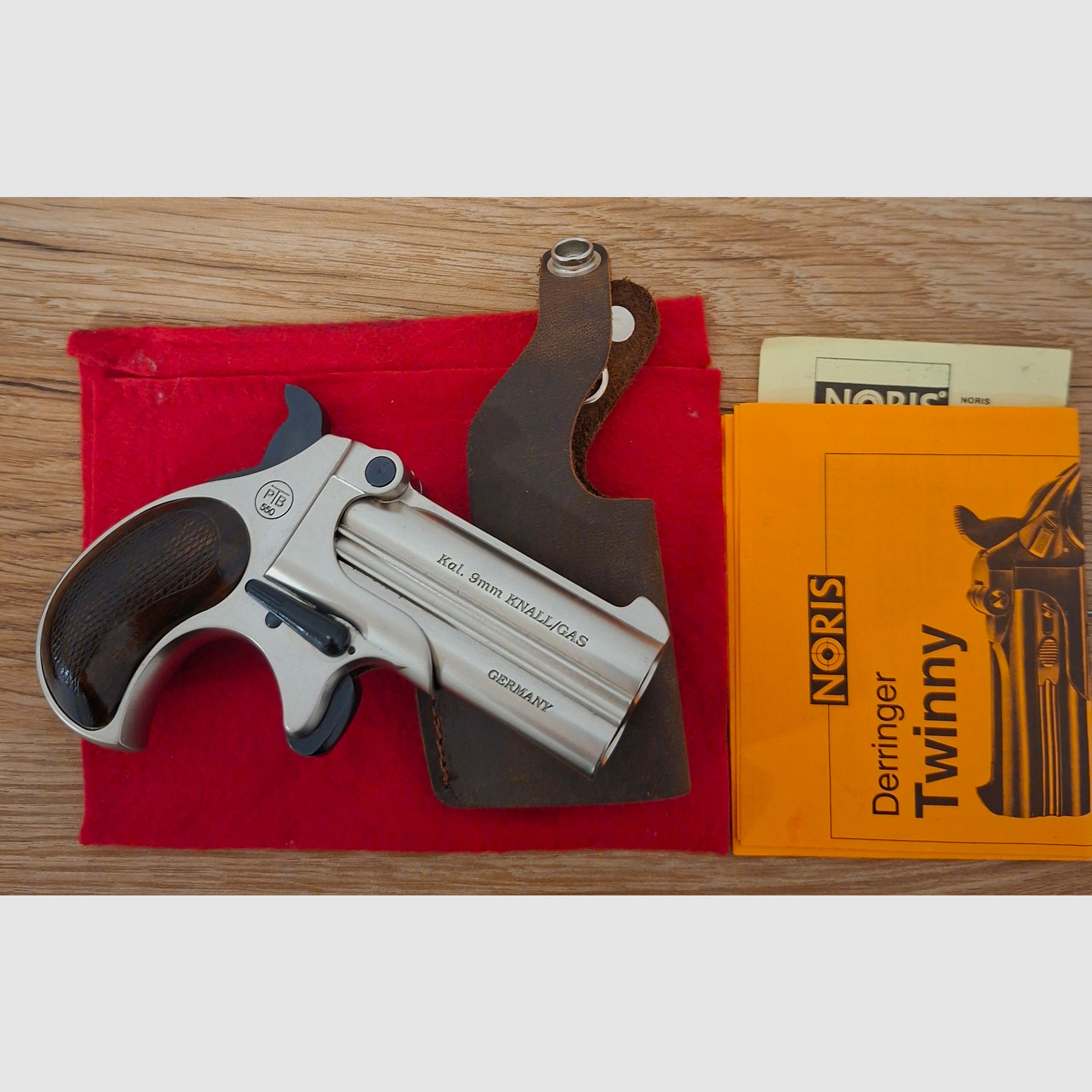 Noris Derringer PTB 550 mit Holster 