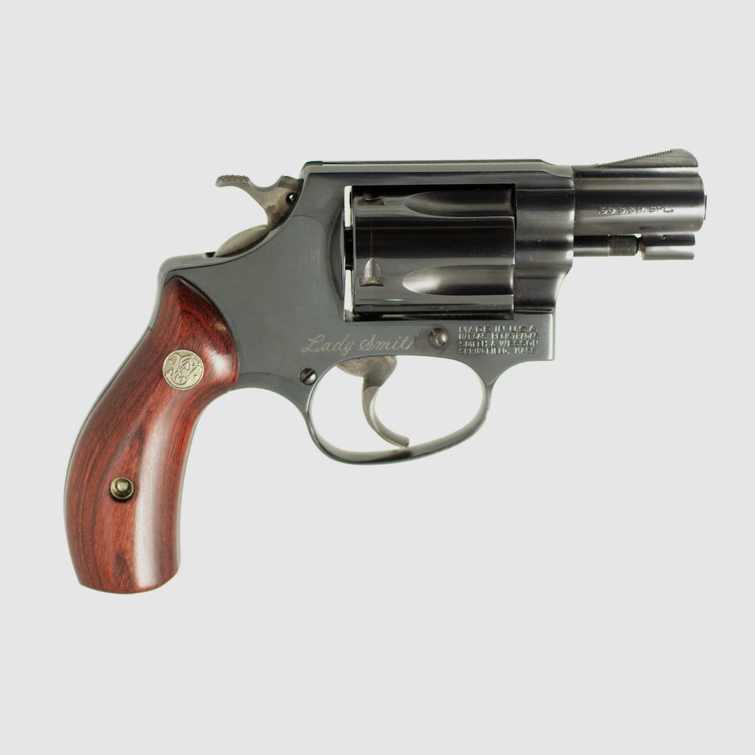 Revolver Smith & Wesson LadySmith calibro .38 Special – Eleganza e Affidabilità, immagine 11 di 14