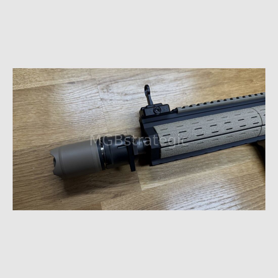 Heckler & Koch GmbH MR223 A3 Sport 14,5" MGBs speciale versie - lange handguard - QD eindplaat - handstop - blast can