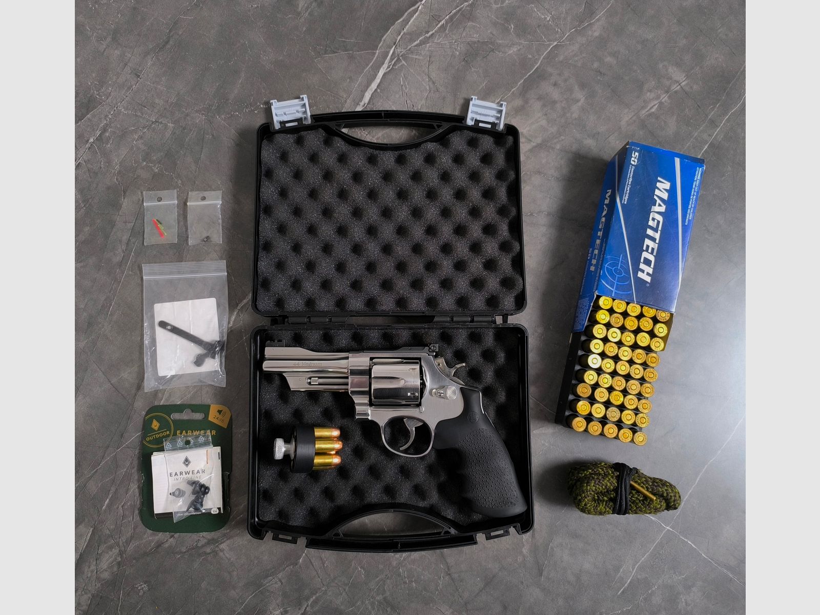Smith and Wesson 629 4 44 er Magnum inkl. Zubehör 