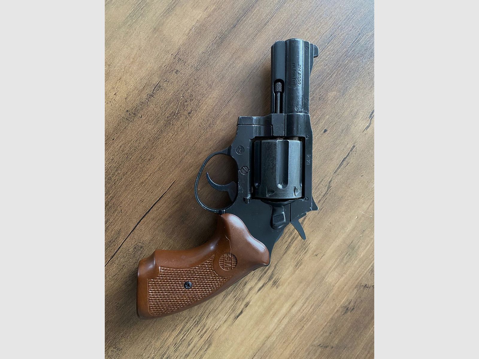 SM 2000 Revolver 