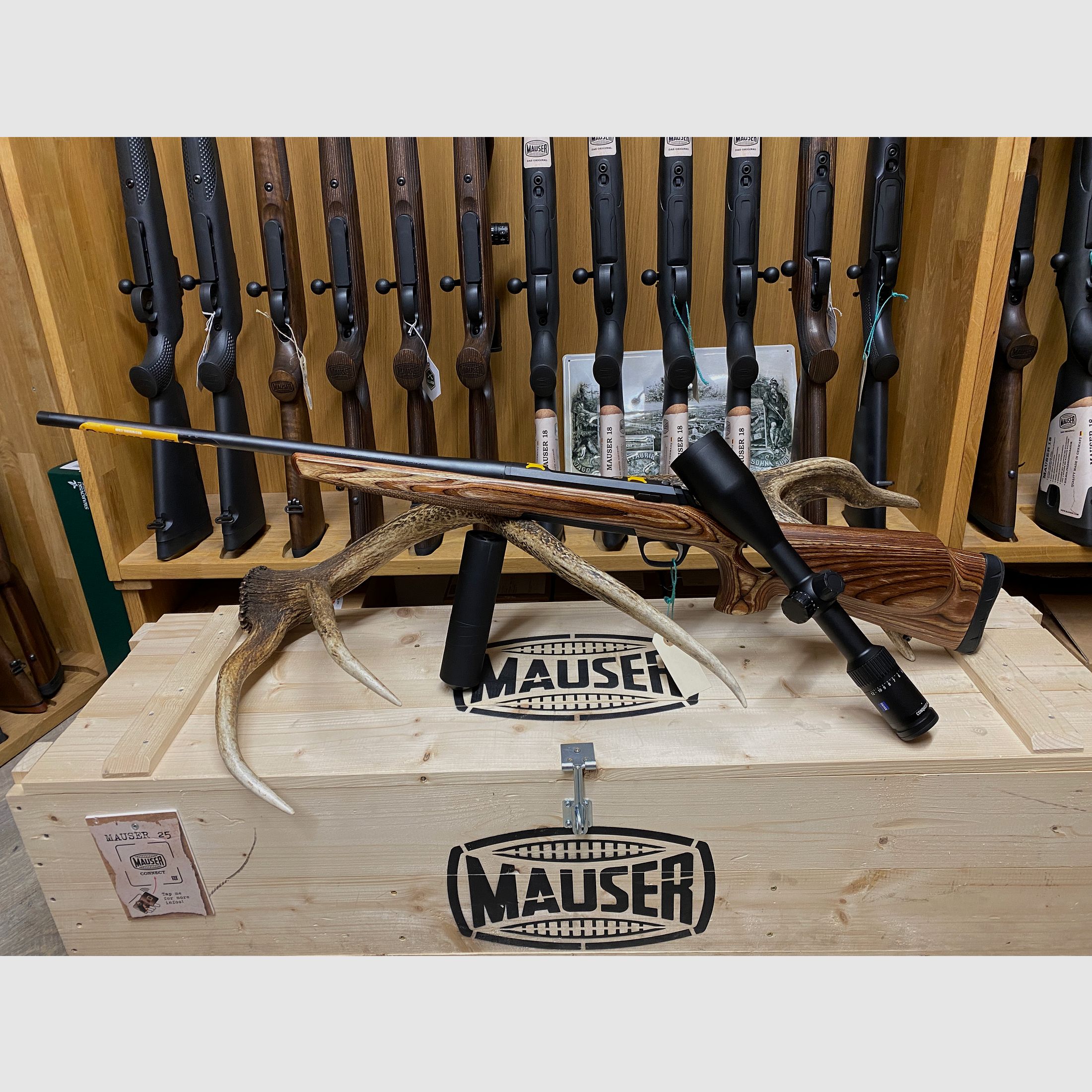 Browning X-Bolt Hunter Eclipse, with Zeiss Conquest V4 3-12x56