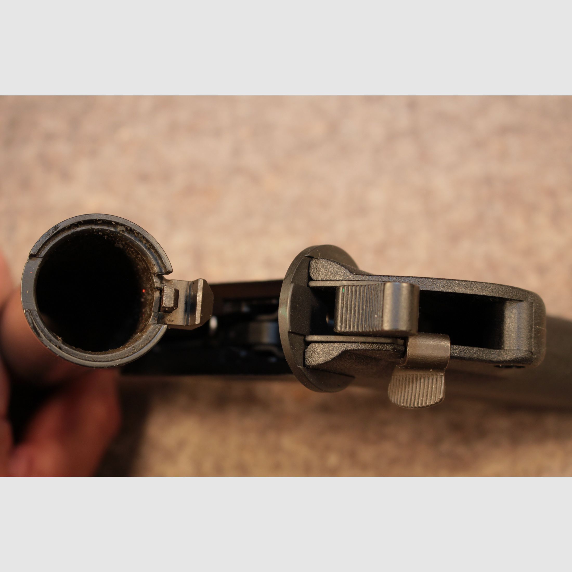 Signal pistol Heckler und Koch in caliber 4.